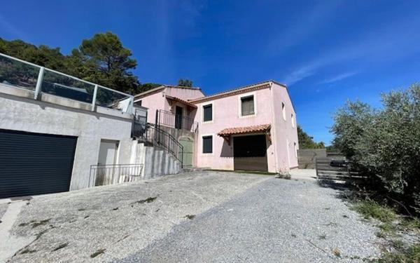 Maison à vendre    6 pièces • 191,16 m2 Villeneuve