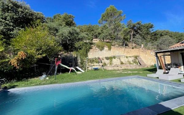 Maison à vendre    6 pièces • 191,16 m2 Villeneuve