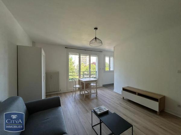 Appartement à louer 1 pièce 26.95m² Chartres (28000)