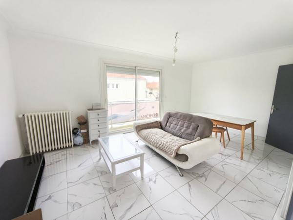 A LOUER APPARTEMENT 3 CHAMBRES
