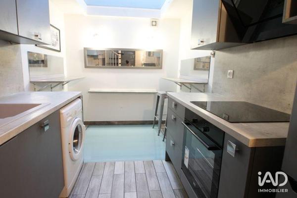 Location appartement 2 pièces 50 m² Paris 18