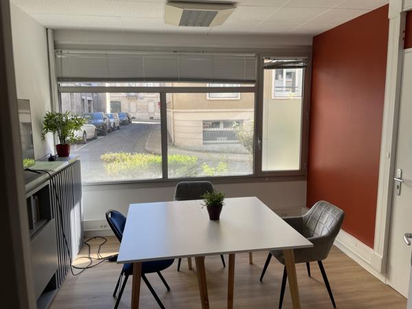 Poitiers (86000) HYPER-CENTRE POITIERS APPARTEMENT T3-T4 EN RDC DE 59 M2 + PARKING