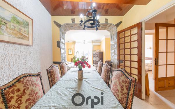 Maison à vendre    6 pièces • 183,96 m2 Tuchan