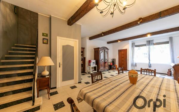 Maison à vendre    6 pièces • 183,96 m2 Tuchan