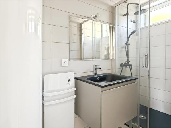 SAINT MARC SUR MER CENTRE - PLAGE HULOT MARCHÉ - PETITE MAISON RENOVEE 3 CHAMBRES ET MEZZANINES - JARDIN CLOS - TERRASSE