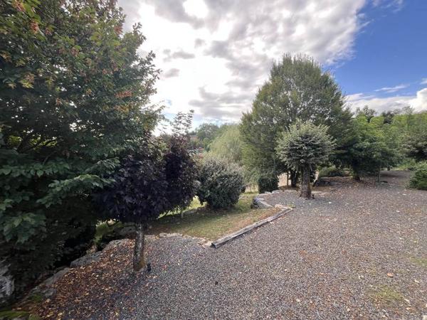 Maison à vendre |  Le Lardin-Saint-Lazare |  4 pièces | 126 m²