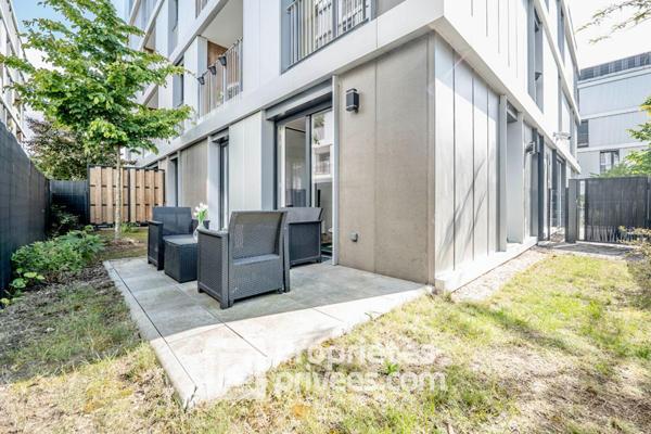 Appartement lumineux en rez-de-jardin 3 pièces de 60m² + place de parking Asnières-sur-seine