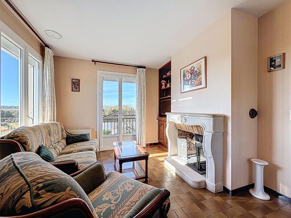 A vendre Maison centre Preignan 90 m2 avec garage en sous sol, jardin clôturé