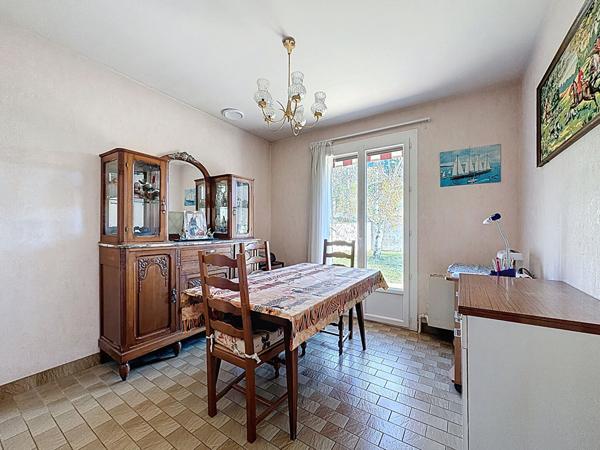 A vendre Maison centre Preignan 90 m2 avec garage en sous sol, jardin clôturé