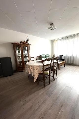 Petit Raincy Appartement de 3 pièces avec Asc + Balcon + Pkg!