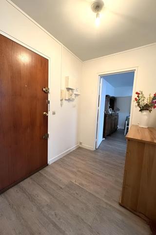 Petit Raincy Appartement de 3 pièces avec Asc + Balcon + Pkg!