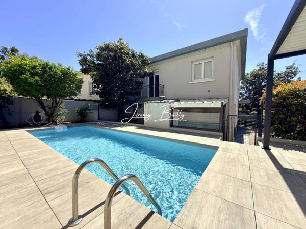 Maison à vendre 7 pièces de 204 m²