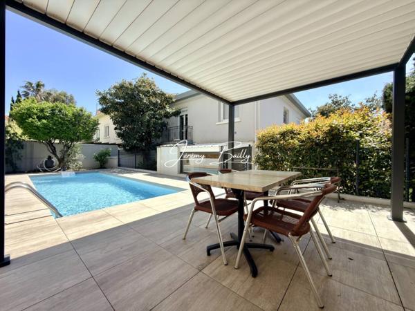 Maison à vendre 7 pièces de 204 m²