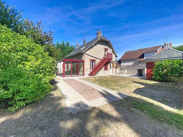 Ensemble immobilier Amboise 8 pièce(s) 126.23 m2 sur 1550 m² de terrain