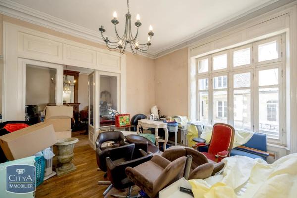 Local commercial à vendre 169m²