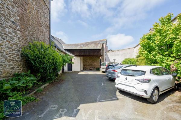 Local commercial à vendre 169m²