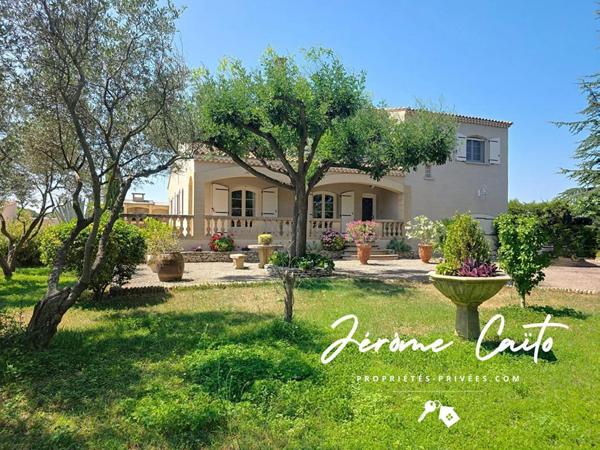 Maison Redessan 6 pièce(s) 178 m2 - 3 Chambres - Piscine - Pool house - Garage