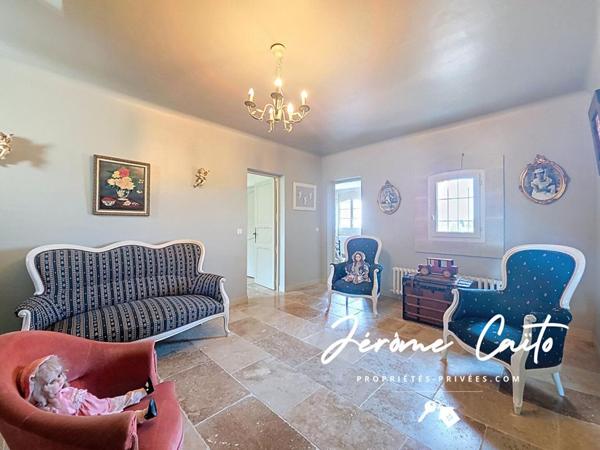 Maison Redessan 6 pièce(s) 178 m2 - 3 Chambres - Piscine - Pool house - Garage