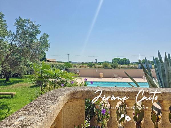 Maison Redessan 6 pièce(s) 178 m2 - 3 Chambres - Piscine - Pool house - Garage