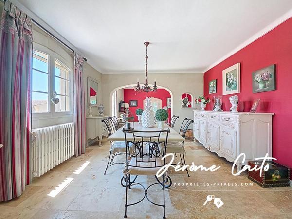 Maison Redessan 6 pièce(s) 178 m2 - 3 Chambres - Piscine - Pool house - Garage