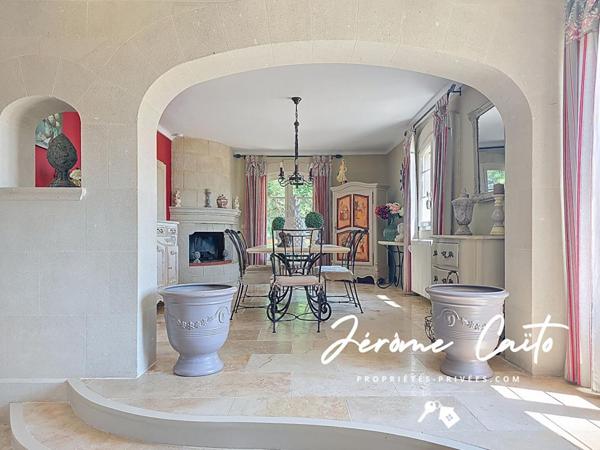 Maison Redessan 6 pièce(s) 178 m2 - 3 Chambres - Piscine - Pool house - Garage