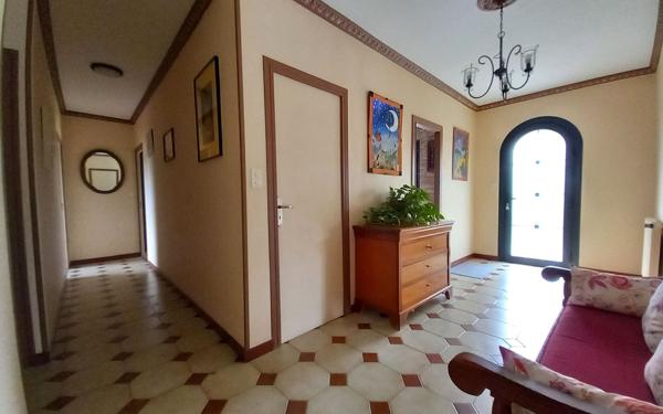 Maison à vendre    5 pièces •  Saint-Vallier