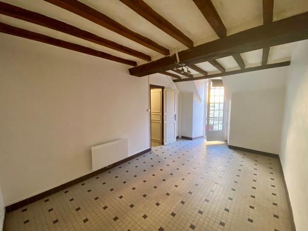 Maison à louer 4 pièces DAON (53)