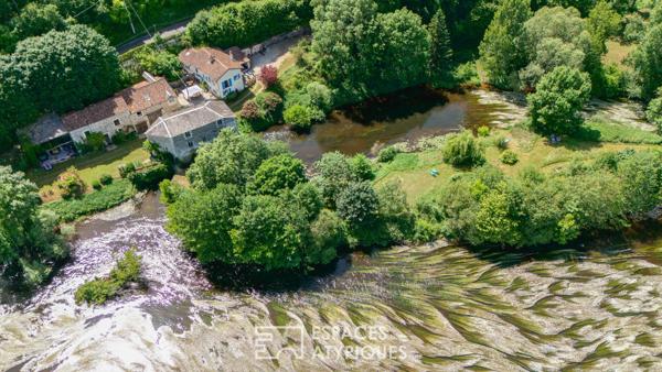 Maison au bord de l’eau, avec son moulin et ses dépendances