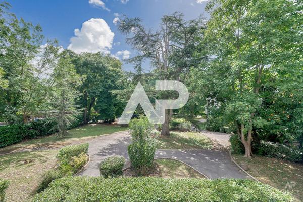 Appartement Rueil Malmaison 4 pièce(s) 76,1 m2 €395 000 ** - Référence 19574