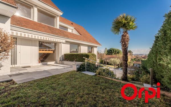 Maison à vendre    5 pièces •  Saint-Genis-Laval