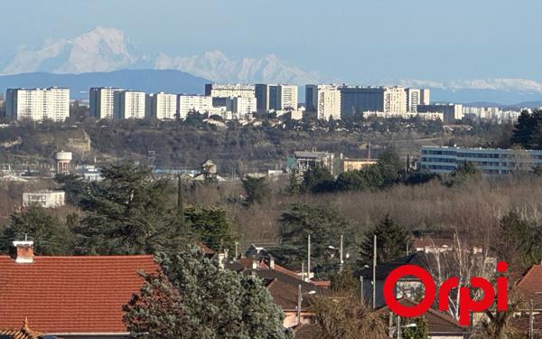 Maison à vendre    5 pièces •  Saint-Genis-Laval