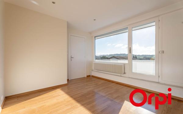 Maison à vendre    5 pièces •  Saint-Genis-Laval