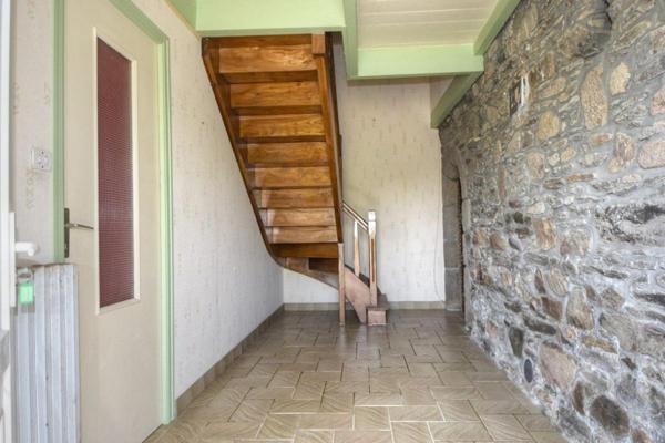 Maison  de caractère 156 m2 , 4 ch, terrain de 4 000 m2, à 5 mn de la mer