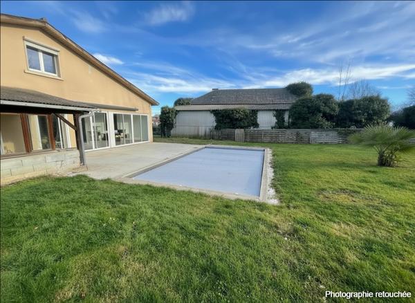 Maison familiale 4 chambres avec piscine - cadre agréable