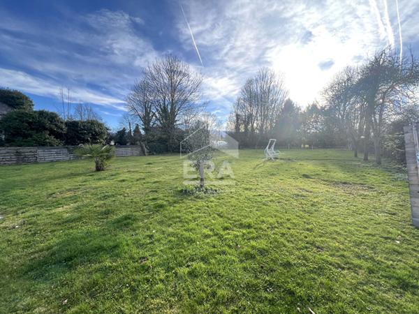 Maison familiale 4 chambres avec piscine - cadre agréable