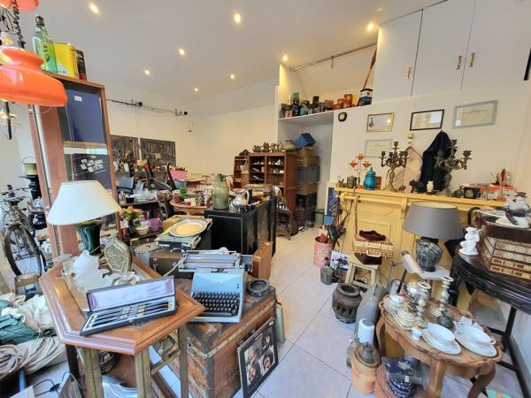 Fonds De Commerce - 33 m²