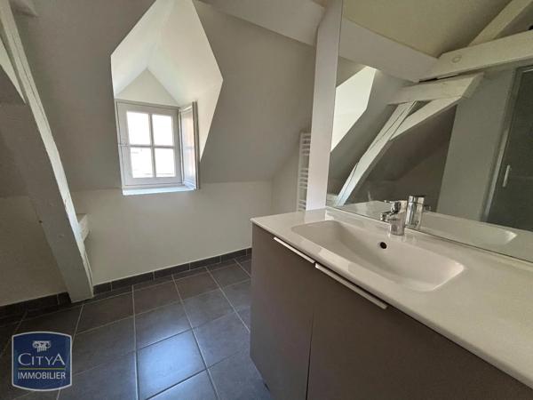 Appartement à louer 2 pièces Cambrai (59400)