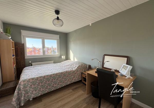 Maison
         4 pièces
        - 82 m² 257 000 € *