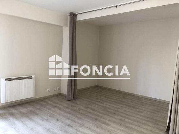 Location Studio 42.15 m² - 75 RUE LOUIS THUILLIER Amiens 80000