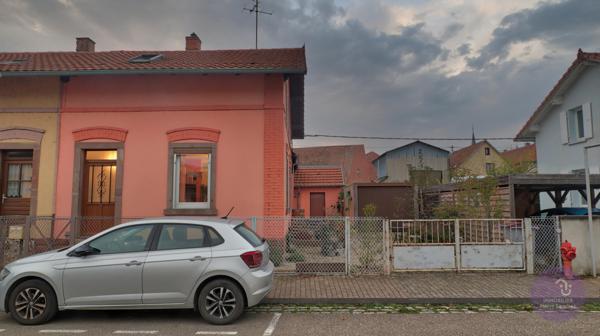 Erstein (67150) Erstein - maison 5 pièces 118.96 m² / 138.15 au sol - terrasse, cours et jardin