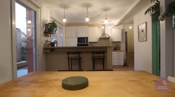 Erstein (67150) Erstein - maison 5 pièces 118.96 m² / 138.15 au sol - terrasse, cours et jardin