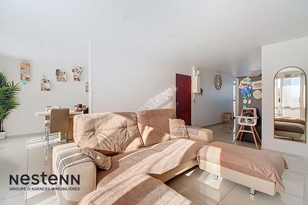 Appartement Rognac 3 pièces 81m² avec cave.