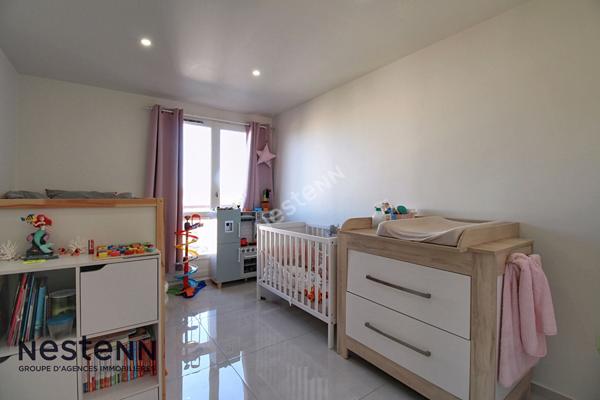 Appartement Rognac 3 pièces 81m² avec cave.