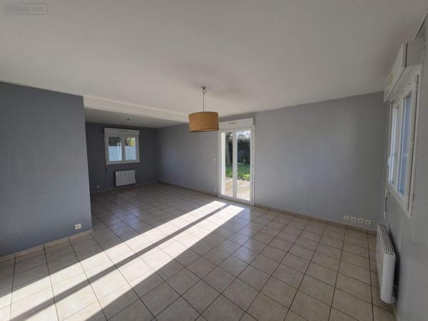 Maison à vendre à Saint-Planchers dans la Manche (50400), ref : 028/1606