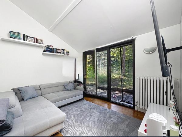 RARE A NOGENT-SUR-MARNE — Maison 3 pièces 75 m² + terrain 419 m² À  2 MINUTES DU RER E