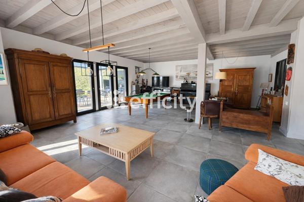 Maison 7 pièces - 253 m² Bien prestige