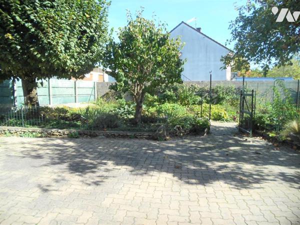 Maison ancienne proche de toutes commodités