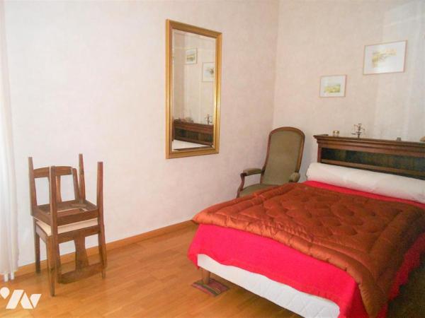 Maison ancienne proche de toutes commodités