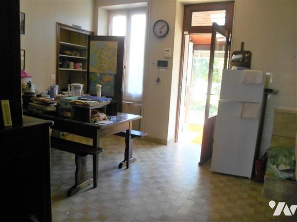 Maison ancienne proche de toutes commodités