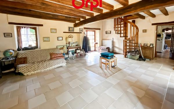 Maison à vendre    3 pièces •  Semur-en-Vallon